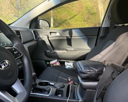 Сірий Кіа Sportage, об'ємом двигуна 1.59 л та пробігом 220 тис. км за 14200 $, фото 6 на Automoto.ua