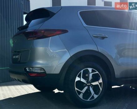 Сірий Кіа Sportage, об'ємом двигуна 1.59 л та пробігом 53 тис. км за 17999 $, фото 8 на Automoto.ua