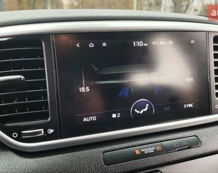 Сірий Кіа Sportage, об'ємом двигуна 2 л та пробігом 62 тис. км за 24500 $, фото 40 на Automoto.ua