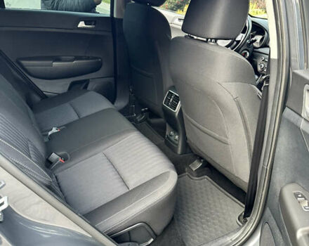 Серый Киа Sportage, объемом двигателя 1.6 л и пробегом 70 тыс. км за 20300 $, фото 11 на Automoto.ua