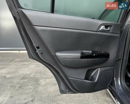 Сірий Кіа Sportage, об'ємом двигуна 2 л та пробігом 77 тис. км за 26500 $, фото 38 на Automoto.ua