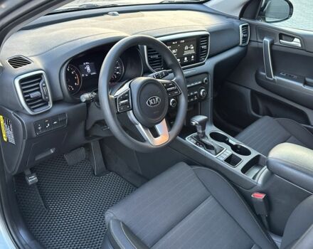 Киа Sportage 2020 в Черновцах на Automoto.ua Серый Киа Sportage, объемом двигателя 2.4 л и пробегом 128 тыс. км за 16800 $, фото 6 на Automoto.ua