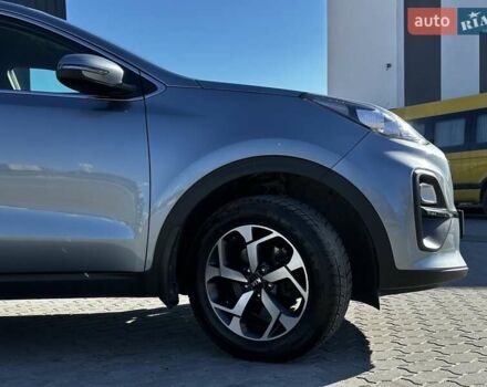 Сірий Кіа Sportage, об'ємом двигуна 1.59 л та пробігом 53 тис. км за 17999 $, фото 11 на Automoto.ua