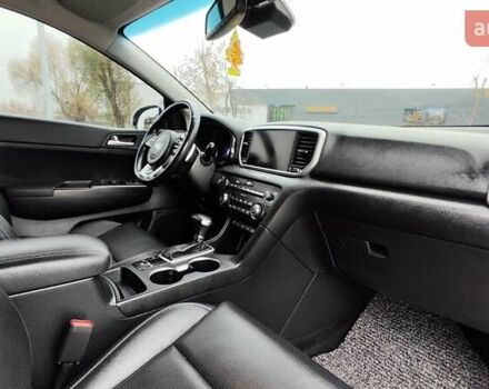 Сірий Кіа Sportage, об'ємом двигуна 2 л та пробігом 62 тис. км за 24500 $, фото 32 на Automoto.ua