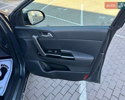Серый Киа Sportage, объемом двигателя 2 л и пробегом 83 тыс. км за 26200 $, фото 77 на Automoto.ua