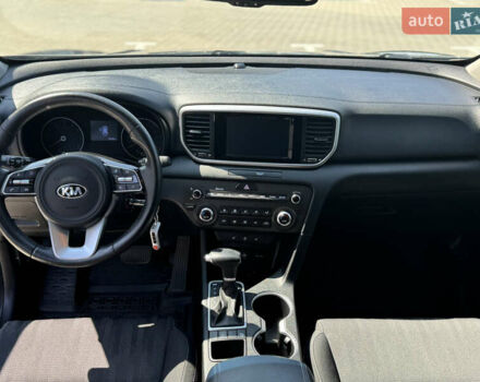 Сірий Кіа Sportage, об'ємом двигуна 1.59 л та пробігом 22 тис. км за 20900 $, фото 6 на Automoto.ua