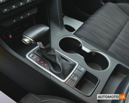 Сірий Кіа Sportage, об'ємом двигуна 1.6 л та пробігом 74 тис. км за 19200 $, фото 18 на Automoto.ua