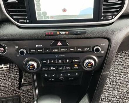 Сірий Кіа Sportage, об'ємом двигуна 2 л та пробігом 62 тис. км за 24500 $, фото 38 на Automoto.ua