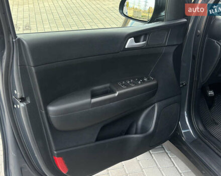 Серый Киа Sportage, объемом двигателя 1.59 л и пробегом 49 тыс. км за 18800 $, фото 15 на Automoto.ua
