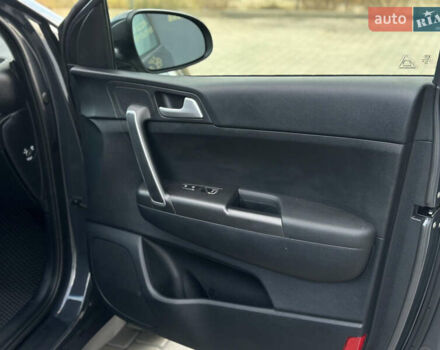 Серый Киа Sportage, объемом двигателя 1.59 л и пробегом 49 тыс. км за 18800 $, фото 29 на Automoto.ua