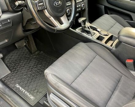 Сірий Кіа Sportage, об'ємом двигуна 1.6 л та пробігом 170 тис. км за 19300 $, фото 3 на Automoto.ua