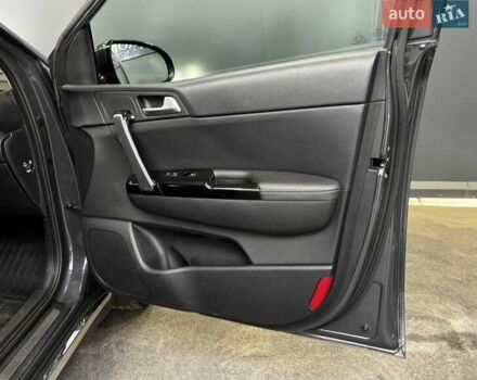 Сірий Кіа Sportage, об'ємом двигуна 2 л та пробігом 77 тис. км за 26500 $, фото 34 на Automoto.ua