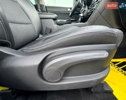 Серый Киа Sportage, объемом двигателя 2 л и пробегом 57 тыс. км за 26500 $, фото 15 на Automoto.ua