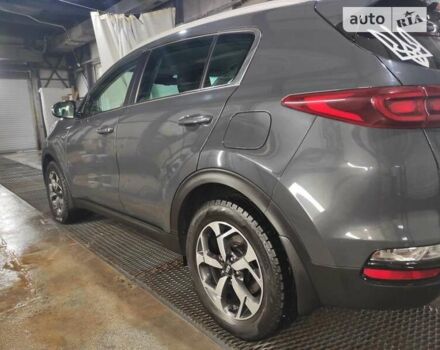 Сірий Кіа Sportage, об'ємом двигуна 1.59 л та пробігом 67 тис. км за 19500 $, фото 7 на Automoto.ua