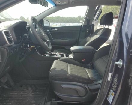 Сірий Кіа Sportage, об'ємом двигуна 0 л та пробігом 49 тис. км за 3900 $, фото 6 на Automoto.ua