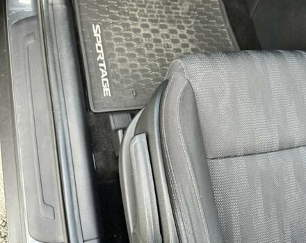 Серый Киа Sportage, объемом двигателя 1.6 л и пробегом 70 тыс. км за 20300 $, фото 25 на Automoto.ua