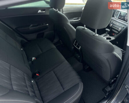 Серый Киа Sportage, объемом двигателя 1.59 л и пробегом 49 тыс. км за 18800 $, фото 28 на Automoto.ua