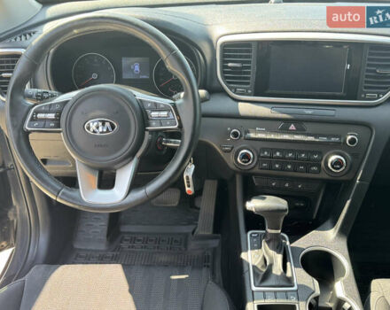 Сірий Кіа Sportage, об'ємом двигуна 1.59 л та пробігом 22 тис. км за 20900 $, фото 5 на Automoto.ua