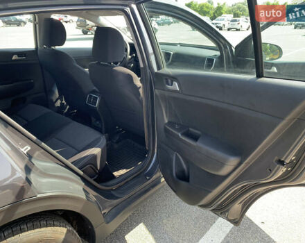 Серый Киа Sportage, объемом двигателя 1.59 л и пробегом 42 тыс. км за 17999 $, фото 9 на Automoto.ua