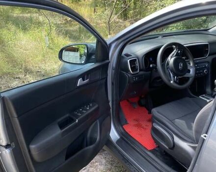 Сірий Кіа Sportage, об'ємом двигуна 1.59 л та пробігом 68 тис. км за 18500 $, фото 12 на Automoto.ua