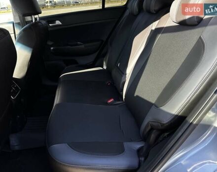 Сірий Кіа Sportage, об'ємом двигуна 1.59 л та пробігом 53 тис. км за 17999 $, фото 24 на Automoto.ua