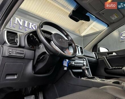 Сірий Кіа Sportage, об'ємом двигуна 2 л та пробігом 77 тис. км за 26500 $, фото 28 на Automoto.ua