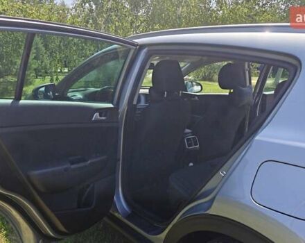 Серый Киа Sportage, объемом двигателя 1.6 л и пробегом 43 тыс. км за 20500 $, фото 12 на Automoto.ua