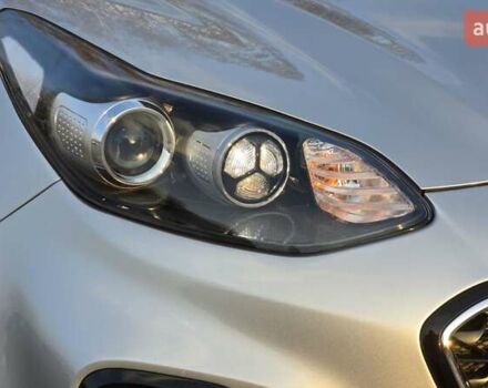 Сірий Кіа Sportage, об'ємом двигуна 1.6 л та пробігом 59 тис. км за 22000 $, фото 10 на Automoto.ua