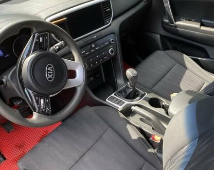 Сірий Кіа Sportage, об'ємом двигуна 1.59 л та пробігом 68 тис. км за 18500 $, фото 10 на Automoto.ua