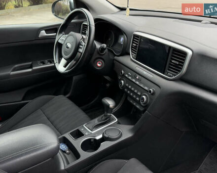 Сірий Кіа Sportage, об'ємом двигуна 1.59 л та пробігом 33 тис. км за 19999 $, фото 25 на Automoto.ua