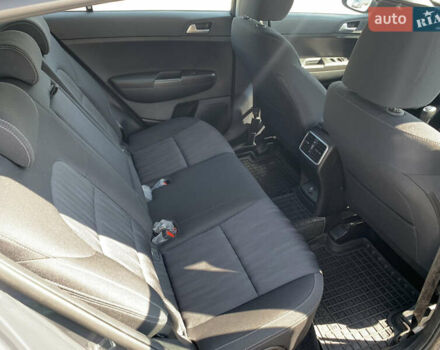 Серый Киа Sportage, объемом двигателя 1.59 л и пробегом 42 тыс. км за 17999 $, фото 8 на Automoto.ua