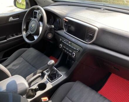 Сірий Кіа Sportage, об'ємом двигуна 1.59 л та пробігом 68 тис. км за 18500 $, фото 13 на Automoto.ua