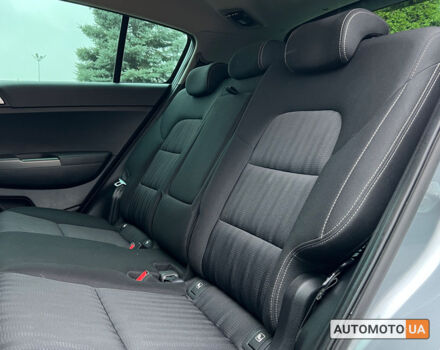Сірий Кіа Sportage, об'ємом двигуна 1.6 л та пробігом 74 тис. км за 19200 $, фото 12 на Automoto.ua