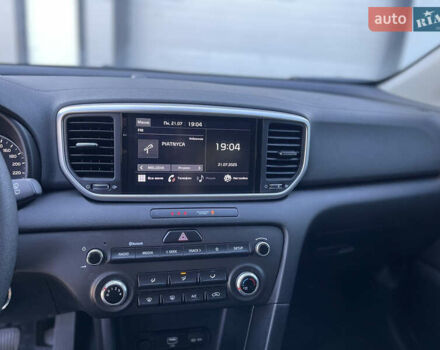 Серый Киа Sportage, объемом двигателя 1.6 л и пробегом 3 тыс. км за 21700 $, фото 25 на Automoto.ua
