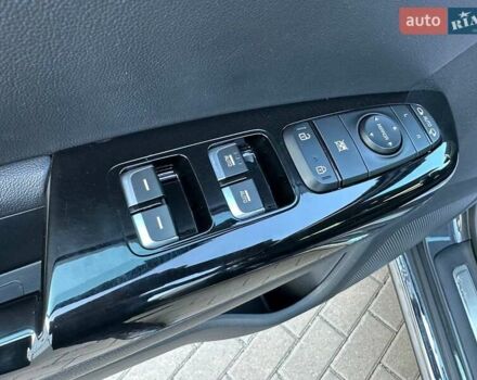 Серый Киа Sportage, объемом двигателя 2 л и пробегом 83 тыс. км за 26200 $, фото 76 на Automoto.ua