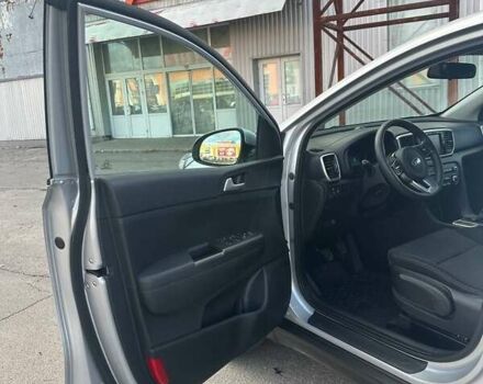 Серый Киа Sportage, объемом двигателя 1.59 л и пробегом 73 тыс. км за 18300 $, фото 24 на Automoto.ua