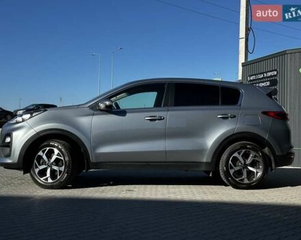 Сірий Кіа Sportage, об'ємом двигуна 1.59 л та пробігом 53 тис. км за 17999 $, фото 4 на Automoto.ua