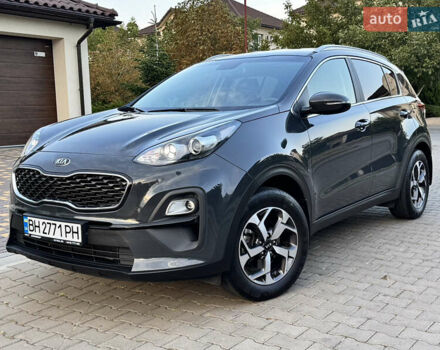 Серый Киа Sportage, объемом двигателя 1.6 л и пробегом 56 тыс. км за 19700 $, фото 3 на Automoto.ua