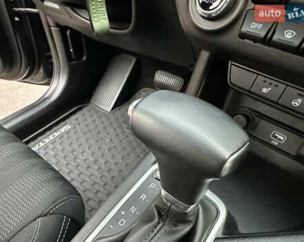 Сірий Кіа Sportage, об'ємом двигуна 1.59 л та пробігом 64 тис. км за 19900 $, фото 55 на Automoto.ua