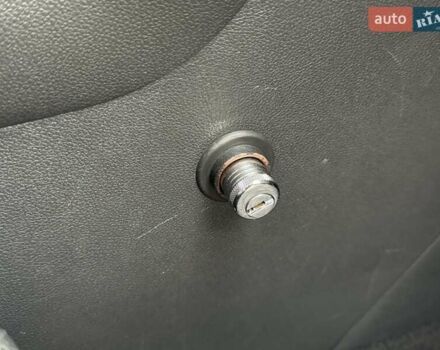 Сірий Кіа Sportage, об'ємом двигуна 1.59 л та пробігом 48 тис. км за 19500 $, фото 77 на Automoto.ua