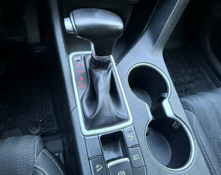 Серый Киа Sportage, объемом двигателя 1.6 л и пробегом 130 тыс. км за 17900 $, фото 18 на Automoto.ua