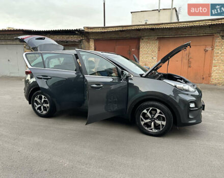 Сірий Кіа Sportage, об'ємом двигуна 1.59 л та пробігом 64 тис. км за 19900 $, фото 35 на Automoto.ua