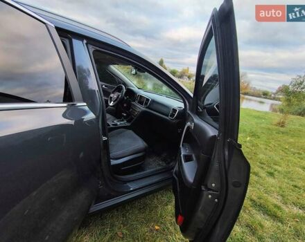Серый Киа Sportage, объемом двигателя 1.59 л и пробегом 32 тыс. км за 19640 $, фото 13 на Automoto.ua