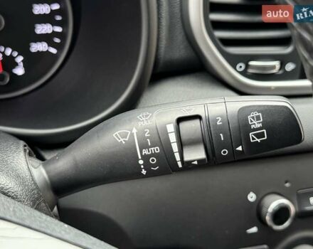 Сірий Кіа Sportage, об'ємом двигуна 1.59 л та пробігом 48 тис. км за 19500 $, фото 42 на Automoto.ua