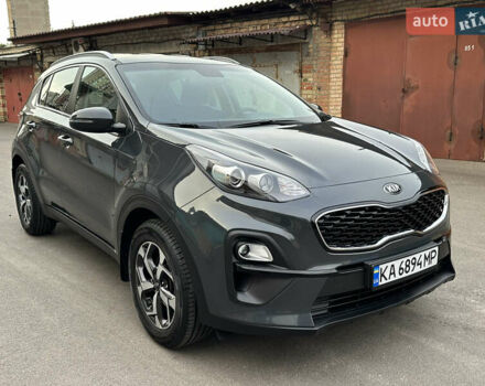 Сірий Кіа Sportage, об'ємом двигуна 1.59 л та пробігом 64 тис. км за 19900 $, фото 5 на Automoto.ua