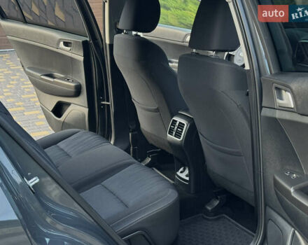 Серый Киа Sportage, объемом двигателя 1.6 л и пробегом 56 тыс. км за 19700 $, фото 85 на Automoto.ua