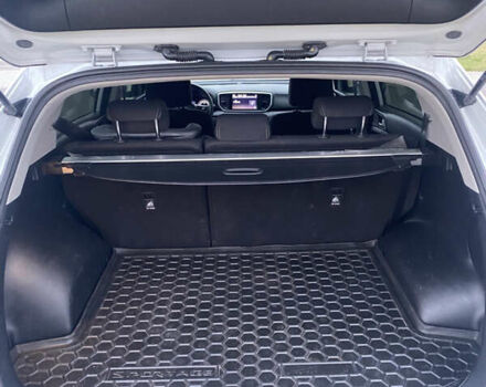 Серый Киа Sportage, объемом двигателя 1.59 л и пробегом 90 тыс. км за 19700 $, фото 19 на Automoto.ua