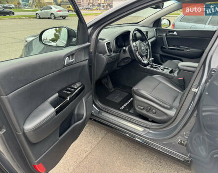Киа Sportage 2021 в Черкассах на Automoto.ua Серый Киа Sportage, объемом двигателя 1.59 л и пробегом 100 тыс. км за 21000 $, фото 20 на Automoto.ua