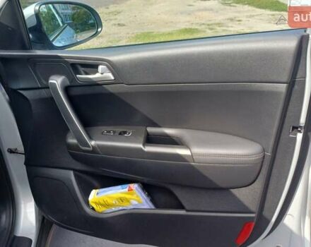 Сірий Кіа Sportage, об'ємом двигуна 2.36 л та пробігом 32 тис. км за 19000 $, фото 9 на Automoto.ua