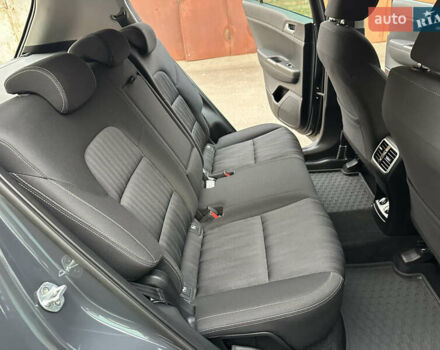 Сірий Кіа Sportage, об'ємом двигуна 1.59 л та пробігом 64 тис. км за 19900 $, фото 58 на Automoto.ua